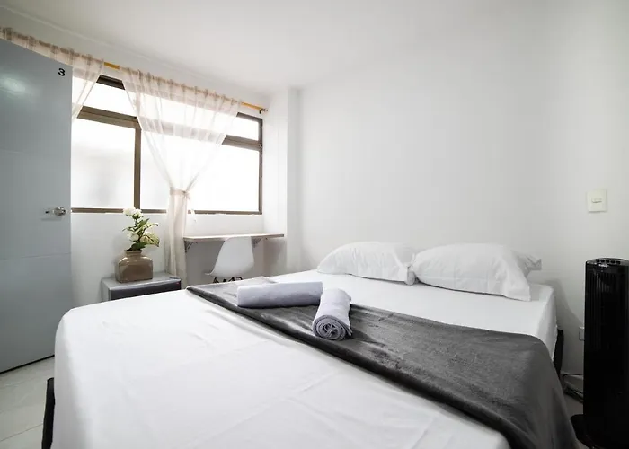 Descansa Y Explora Habitacion Privada En Medellin C